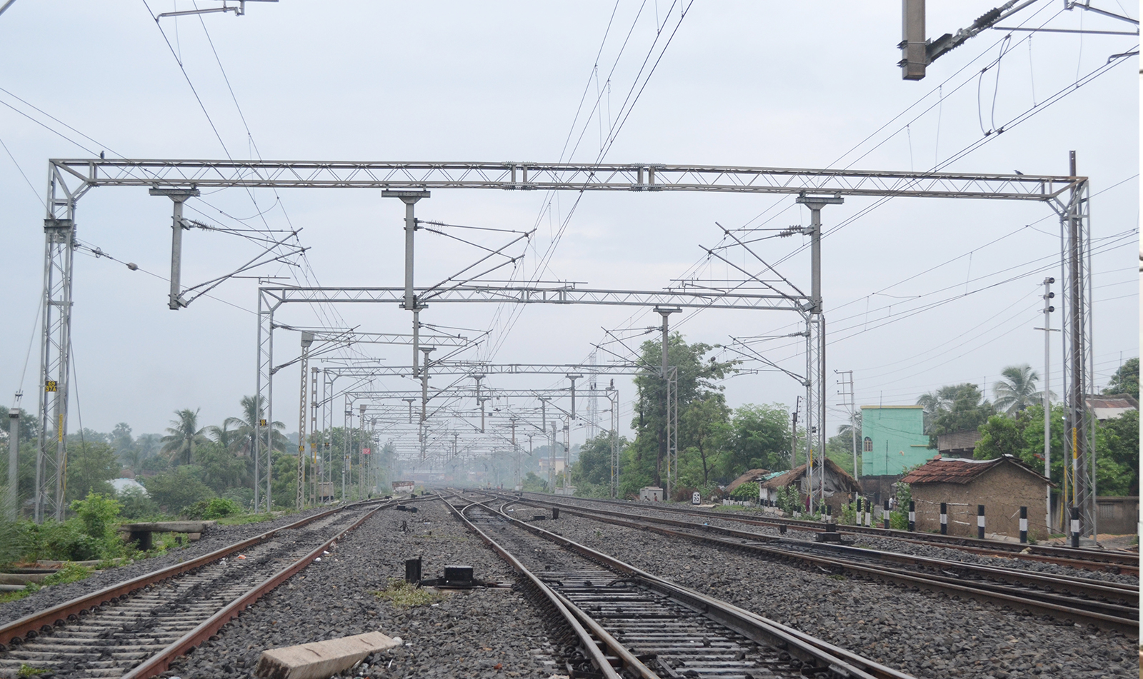 greenlights Rs 2,642 cr multitracking project in UP; to boost